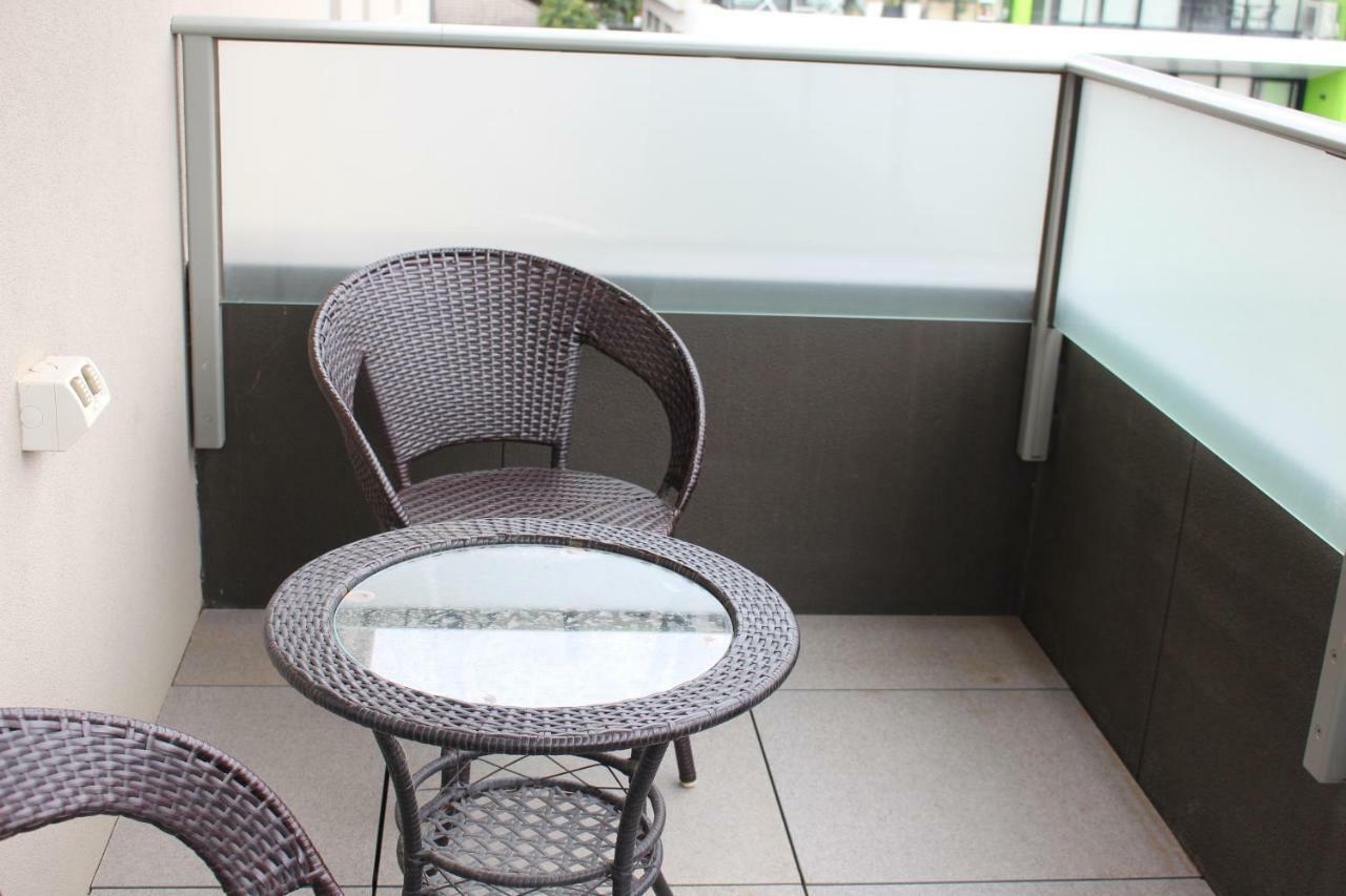 Poplar Box Hill Apartment מראה חיצוני תמונה